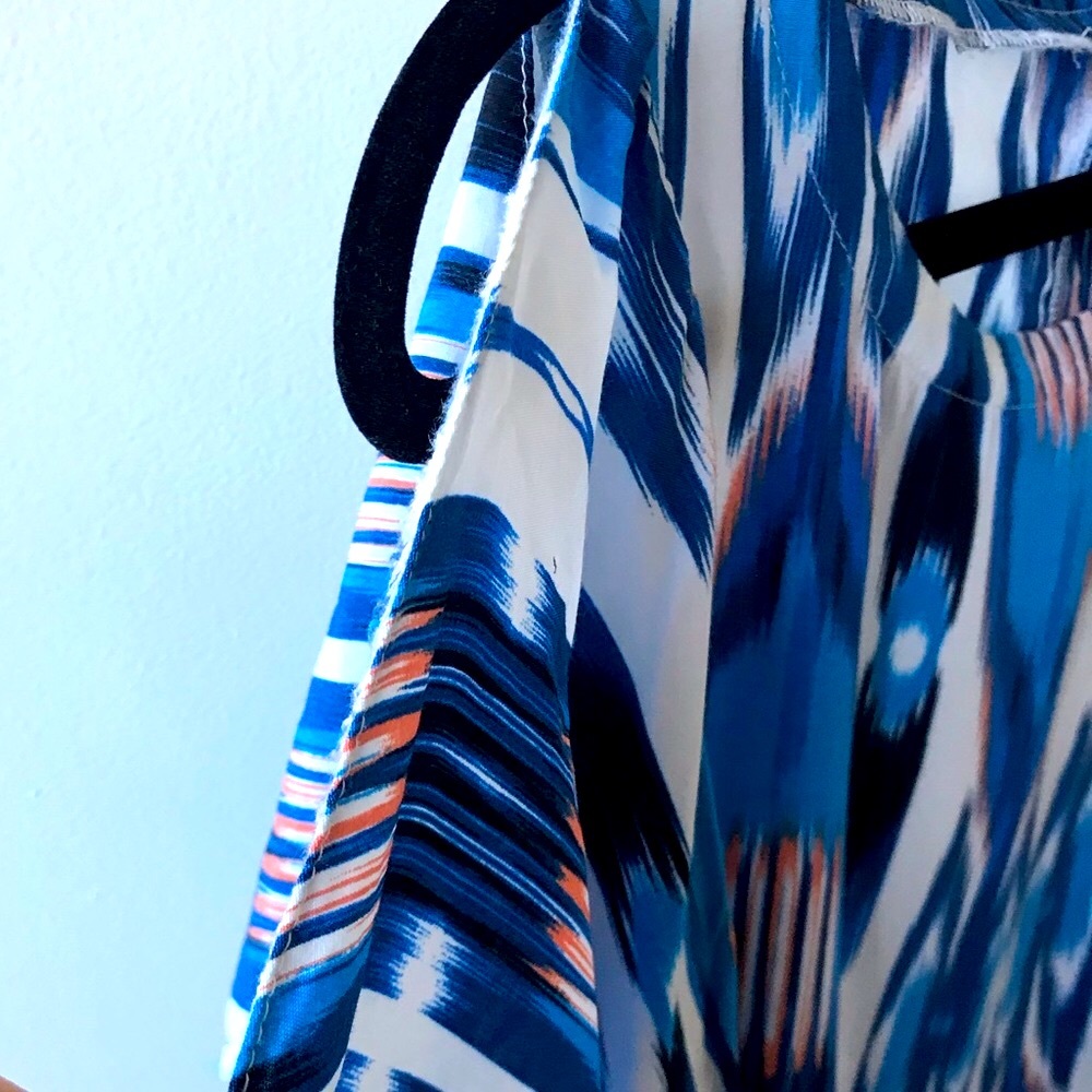 UK Design Short Summer Dress with Flowy Sleeves - Picture 7 of 11